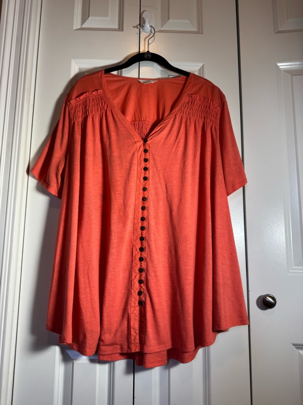 Terra & Sky 1X Coral Button Front Flowy Top Short Sleeve